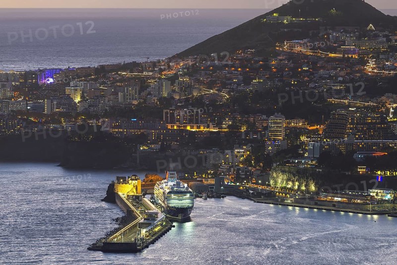 Dusk, Atlantic Ocean, harbour with cruise ships, Funchal, Madeira, Portugal