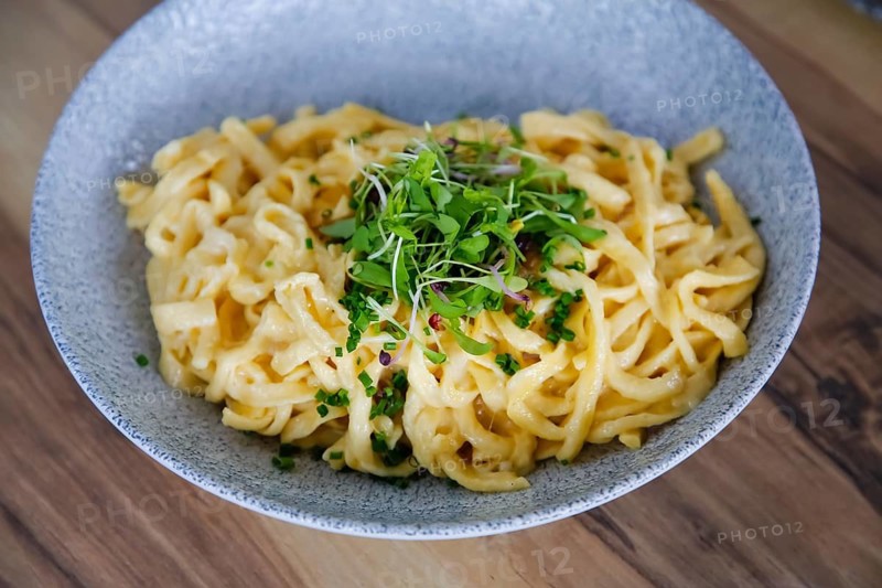 Rübli Restaurant, restaurant, bar, dining restaurant, Swabian cuisine, cheese spaetzle, typical Swabian, traditional cuisine, hearty, homemade spaetzle, food and drink, food, Freiberg am Neckar, Baden-Württemberg, Germany