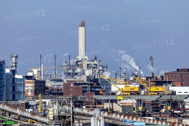 BASF plant, production building and smoking chimneys. Ludwigshafen on the Rhine, Rhineland-Palatinate, Germany