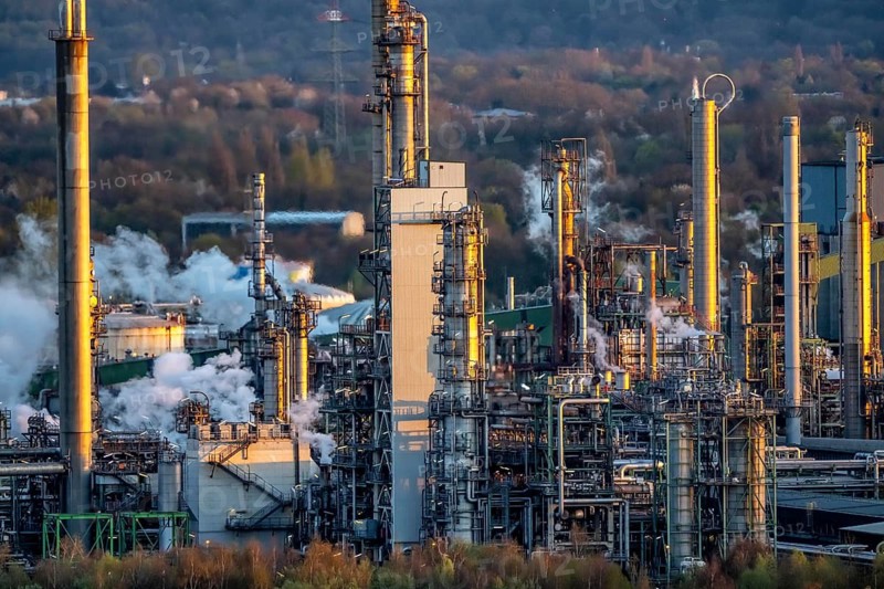 Ruhr Oel GmbH, BP Gelsenkirchen Refinery, in GE-Horst, production of products from mineral oil, Aral, gasoline, diesel, kerosene, Gelsenkirchen, North Rhine-Westphalia, Germany
