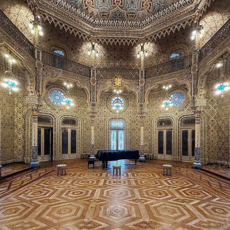 Salao Arabe, Arab salon in Palácio da Bolsa, neoclassical style stock exchange, magnificent building, UNESCO World Heritage Site, Porto, Portugal