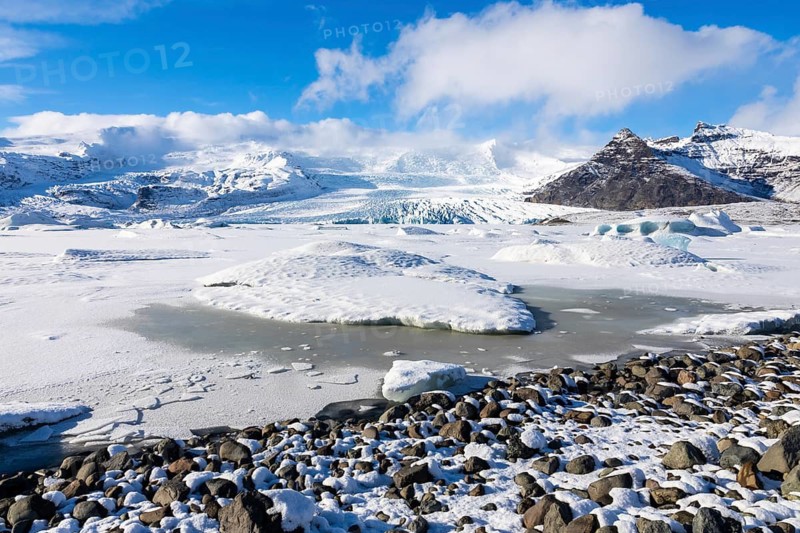 Glacier, glacier ice, glacier lagoon, glacial lake, snow, winter, Fjallsárlón, Breiðamerkurjökull, Vatnajökull region, Iceland, Scandinavia