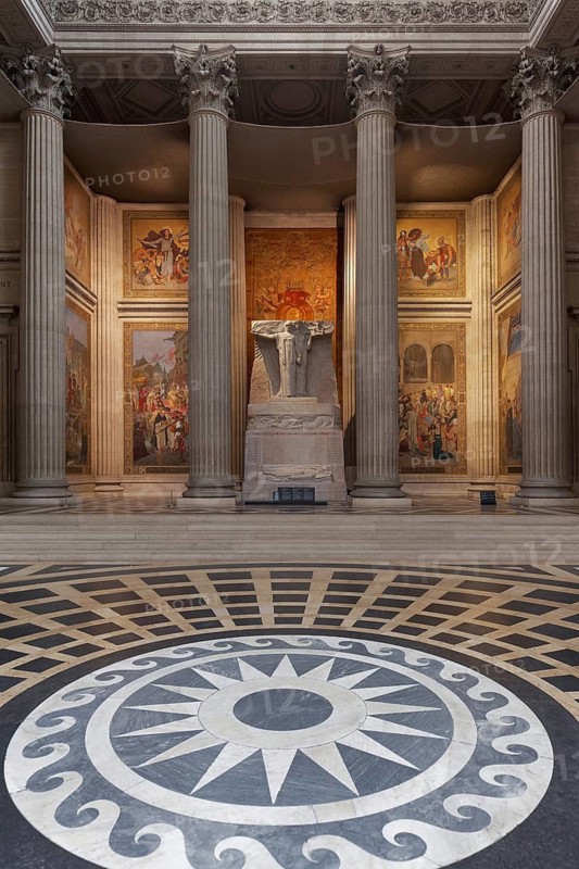 Panthéon, National Hall of Fame, interior with war memorial to the unknown victims of World War I, Latin Quarter, Paris, France