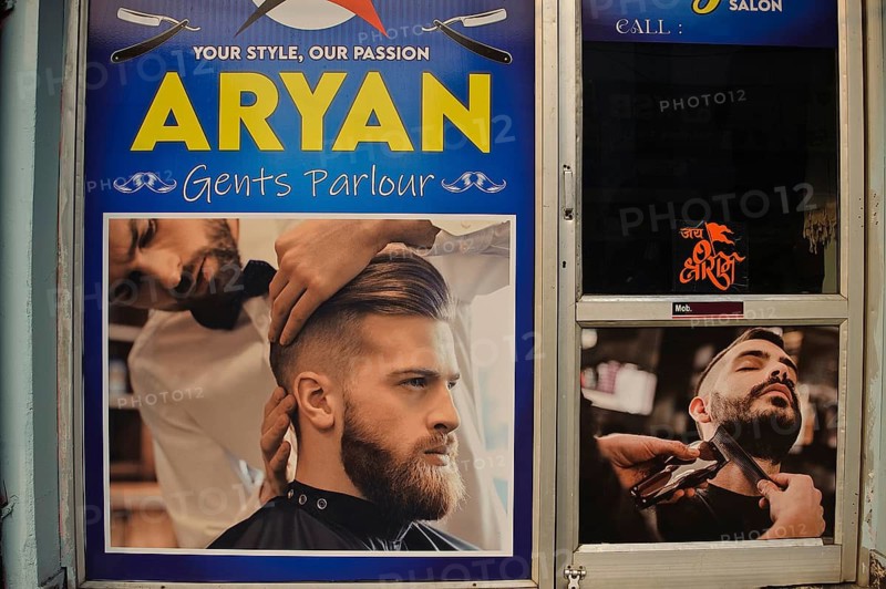 Aryan gents parlour, poster at the entrance of a gents parlour named Aryan, Chhattisgarh, India. In India, many high caste hindus (but not only high caste persons) are proud of their indo-iranian origins. In opposition to Indians of indian origins who most of the time belong to low castes. During the Antiquity, Indo-iranian speakers were using the word Arya to refer to a noble person