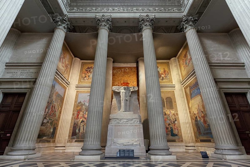 Panthéon, National Hall of Fame, war memorial with winged figures for the unknown victims of World War I, Latin Quarter, Paris, France