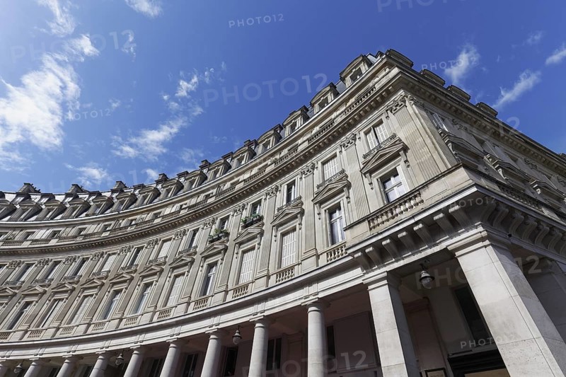 Classicist building with curved façade, Rue de Viarmes, Bourse du Commerce, 1st arrondissement, Paris, France