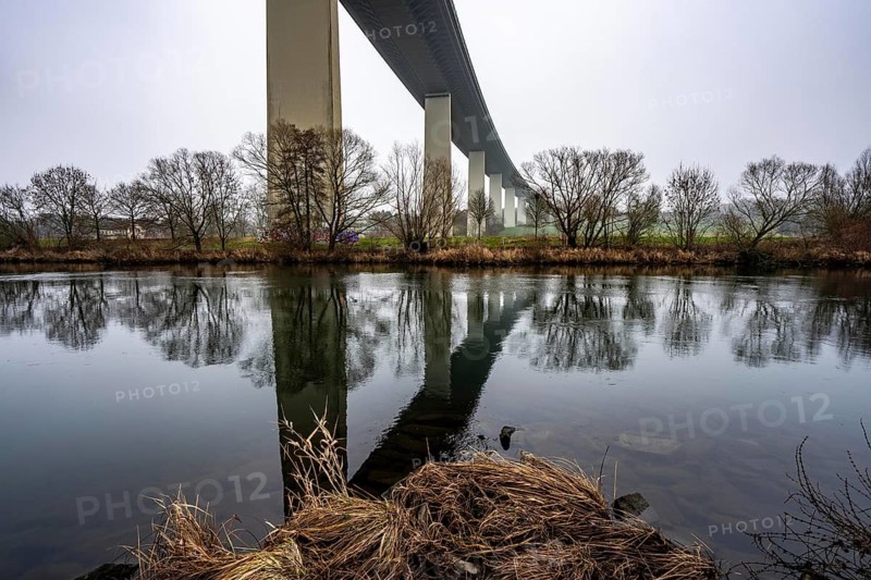 The Mintarder Ruhr Valley Bridge, A52 motorway bridge between Essen and Düsseldorf, longest steel road bridge in Germany, completed in 1966, 1830 meters long, 18 hollow pillars, highest point above ground is 65 meters, is used daily by more than 80, 000 vehicles, is considered dilapidated and is to be replaced, the bridge spans the Ruhr Valley, with the river Ruhr, between Essen-Kettwig and Mülheim an der Ruhr Hr, North Rhine-Westphalia, Germany