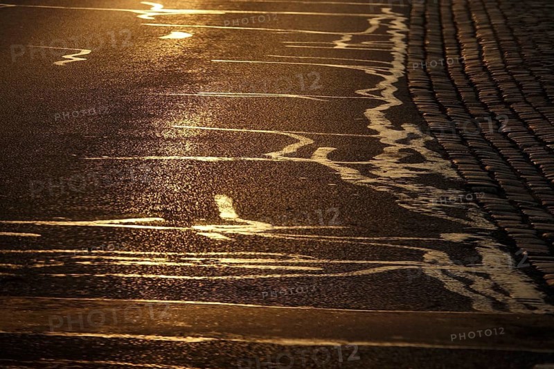 Repairs of roads in the evening light, symbolic picture of infrastructure renovation needs, Germany