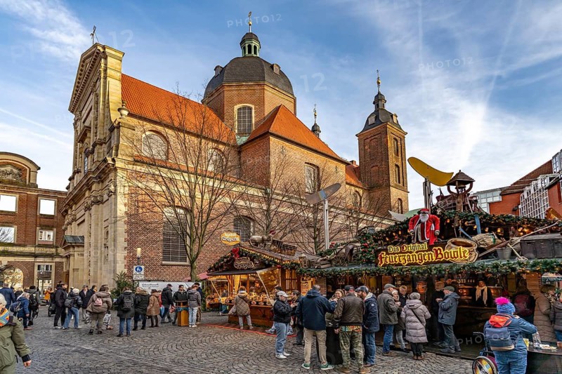 Christmas market at the Dominican Church in Münster, North Rhine-Westphalia, Germany