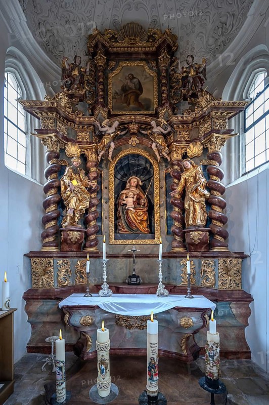 Baroque side chapel, around 1649, church of the Assumption of Mary, late Gothic hall church, Erlach district of Simbach am Inn, Lower Bavaria, Germany