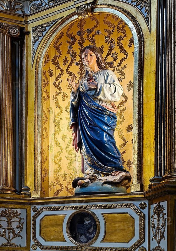 Sacred artwork in the Igreja da Santíssima Trindade, Church of the Holy Trinity, Porto, Portugal