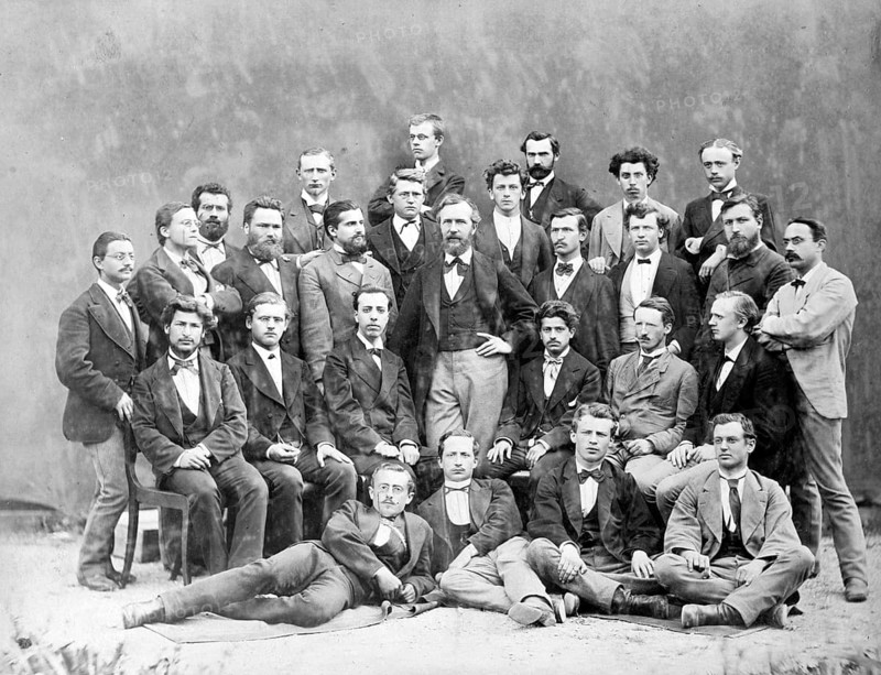 Zoologists at the University of Jena. In the middle the university lecturer Ernst Häckel, 1876 Ernst Häckel, in full Ernst Heinrich Philipp August Häckel (16 February 1834 - 9 August 1919), was an important German zoologist, philosopher and artist. He taught as a university lecturer in Jena. He supported Charles Darwin's theory of evolution and popularised it in Germany. He coined several terms that are important today. These include phylogeny, ontogenesis and the term ecology. He used his great talent as a draughtsman to make the beauty of nature known to a wide audience. His work 'Art Forms of Nature' from 1899 is famous. Natural history, contemporary history, historical, Germany
