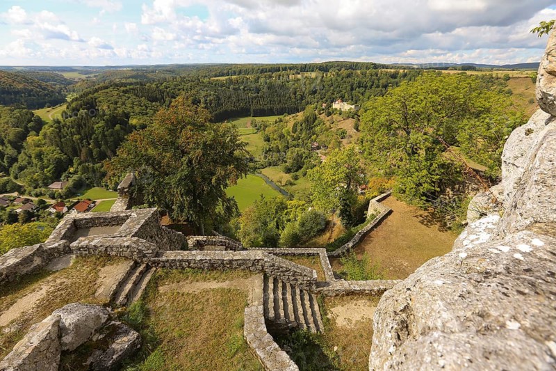 Castle ruins of Hohengundelfingen, ruins of a medieval hilltop castle, former headquarters of the Gundelfingen free noble family, Gundelfingen-Münsingen, Lautertal, Swabian Jura, Reutlingen district, Baden-Württemberg, Germany