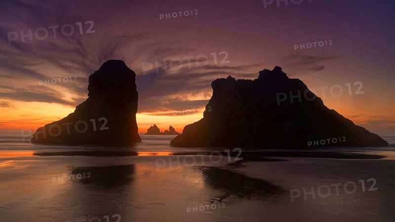 USA, Bandon, Oregon, Facerock Beach, Pacific Ocean, Bandon, Oregon, USA