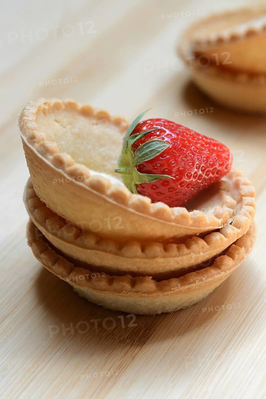 Tartelette, pre-made tartlet base with strawberry