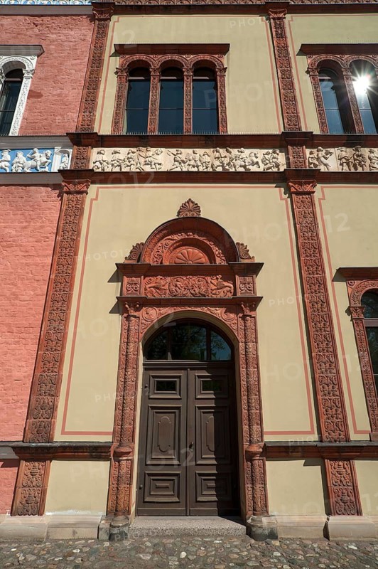 Facade and portal of the Fürstenhof, Renaissance building from 1553 to 1554, Wismar, Mecklenburg-Vorpommern, Germany