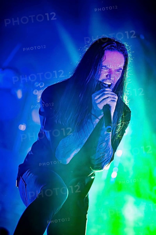 Marcus Bischoff, singer of Heaven Shall Burn, live on Heimat Over Europe Tour 2026 at Munich Zenith on 21.03.2026