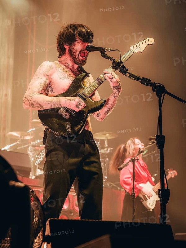 Singer Simon Neil from Biffy Clyro live on Futique Tour 2026 in Berlin's Max-Schmeling-Halle on 16.02.2026