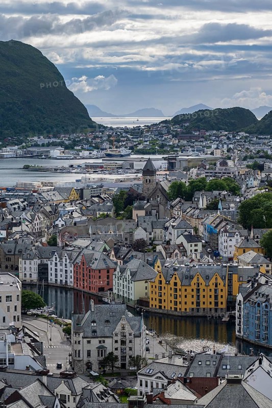 View of Alesund, Old Town and Harbour, Art Nouveau, Ålesund, Møre og Romsdal, Norway