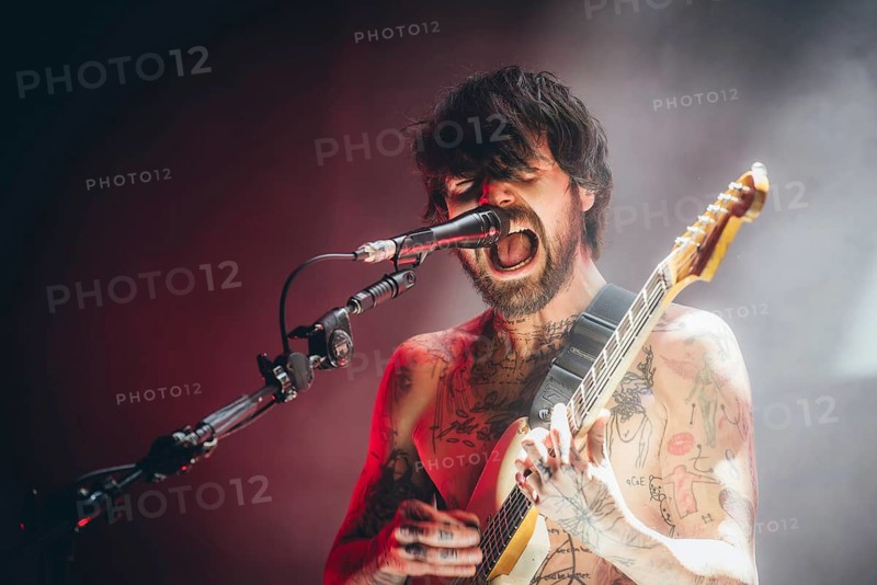 Singer Simon Neil from Biffy Clyro live on Futique Tour 2026 in Berlin's Max-Schmeling-Halle on 16.02.2026