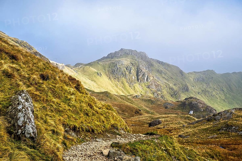 Pyg Track over Llyn Llydaw lake, Pen-y-Pass, mountain pass, Snowdonia, Gwynedd, north-west Wales, UK