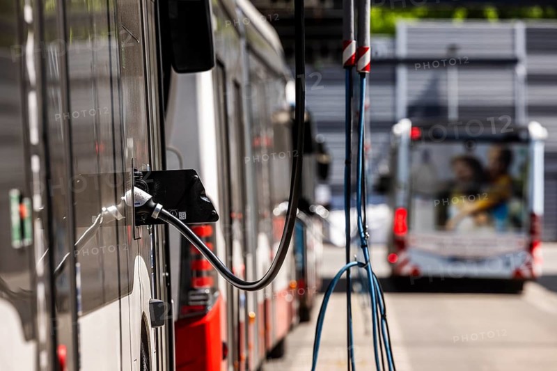 Electric bus charging at Hamburger Hochbahn AG - Busbetriebshof Alsterdorf, Hamburg, Germany