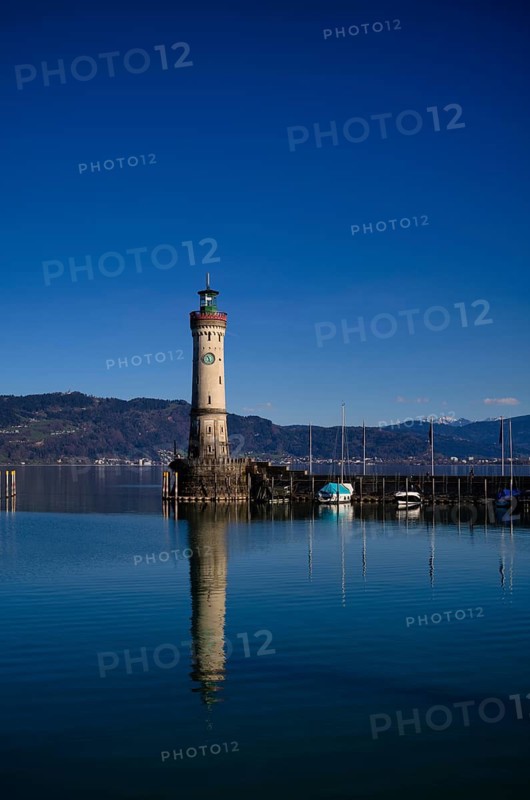 New lighthouse, harbour entrance, Lindau, Bavaria, Lake Constance, Germany