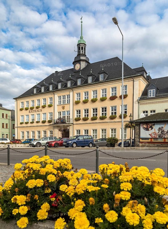 Town hall on the market square of Ehrenfriedersdorf, Erzgebirge, Saxony, Germany