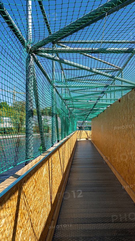 Temporary construction site on the banks of the Spree in the government district, Berlin, Germany