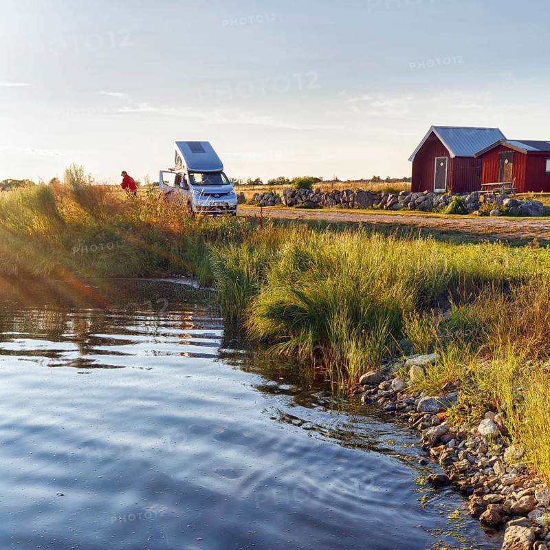 Free standing, wild camping, everyman's rights, Baltic Sea coast, campervan, coastal landscape, sun rays, Öland island, Kalmar län, Sweden