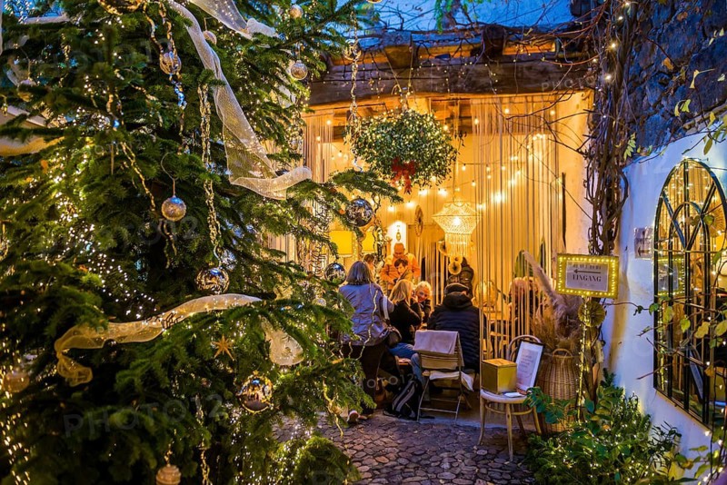 Christmas market, Burkheim, Vogtsburg, Kaiserstuhl, Baden-Württemberg, Germany