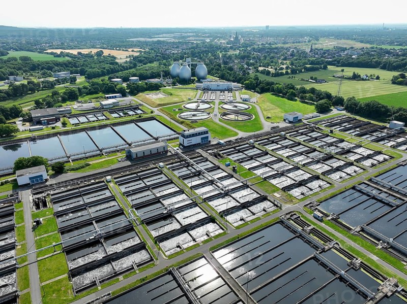 Dinslaken, North Rhine-Westphalia, Germany - Emscher-Eündung sewage treatment plant. The Emschermündung sewage treatment plant, known as KLEM for short, is one of four central sewage treatment plants on the Emscher. The operator is the Emschergenossenschaft