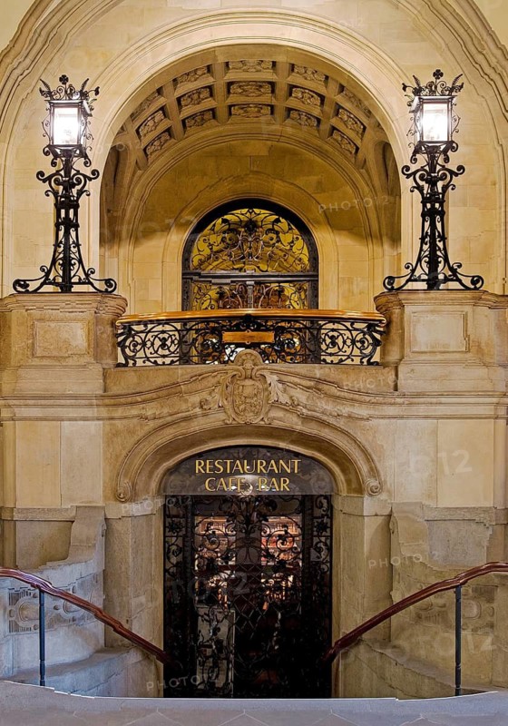 Columned hall with hallway leading to the Hamburg Parliament and hallway leading to the restaurant, City Hall, Hamburg, Germany