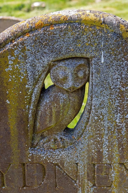 Old gravestone, Cemetery, Parish Church of St James, Chipping Campden, The Cotswolds, England, Great Britain