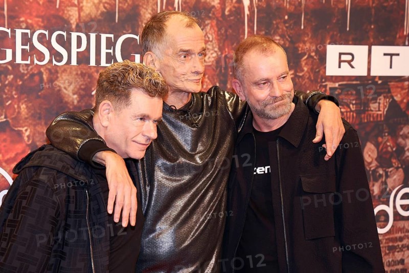 Ulf Leo Sommer, Georg Uecker and Peter Plate at the premiere - We Are Alive - The Berlin Musical on 21.03.2026 at the Theater des Westens