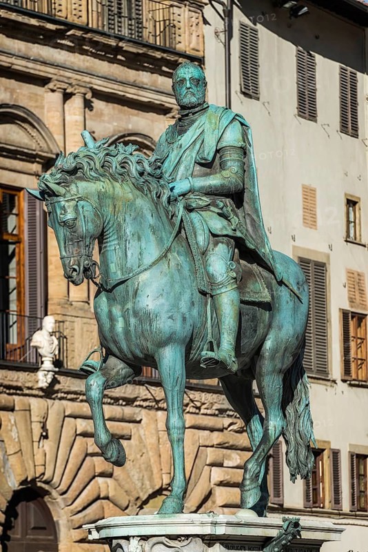 Statue of Cosimo de Medici, monument, sculpture, horseman, history, Piazza della Signoria, Florence, Italy