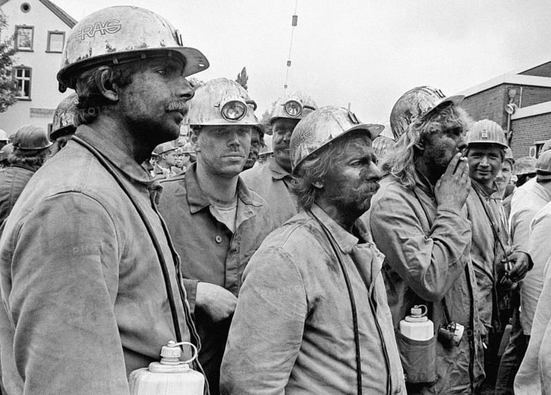 Recklinghausen, DEU - 28.06.1991 - Miners from the General Blumenthal colliery demonstrate against the abolition of coking coal aid. The mine stopped producing coal in 1992, Recklinghausen, Germany