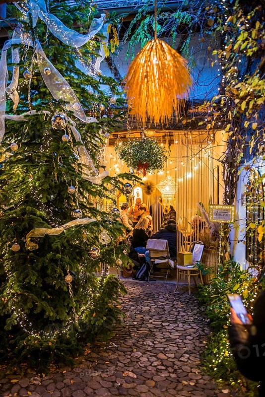 Christmas market, Burkheim, Vogtsburg, Kaiserstuhl, Baden-Württemberg, Germany