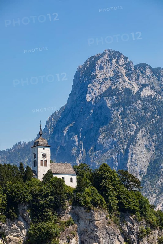 Drone shot, panorama shot, Johannesberg Chapel, Traunkirchen with Traunstein, Lake Lake Traun, Salzkammergut, Upper Austria, Austria