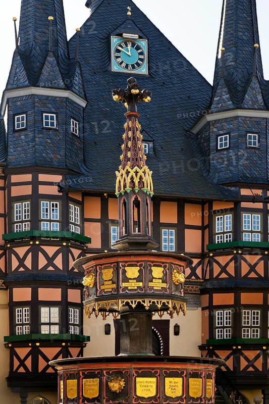 Benefactors' fountain with the town hall, Wernigerode, Harz, Saxony-Anhalt, Germany