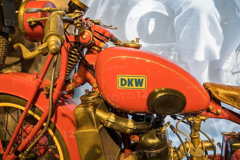 Logotype of a DKW ZSW 500 motorbike, 1928, PS.SPEICHER Museum, Einbeck, Lower Saxony, Germany