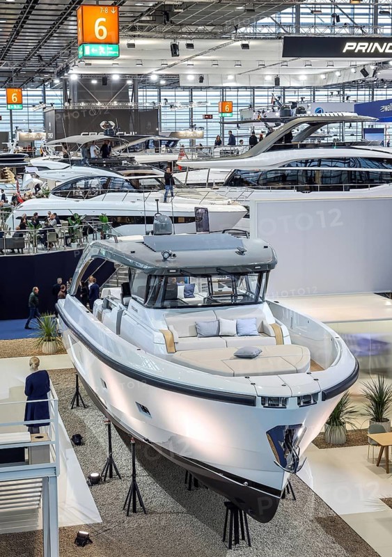 Düsseldorf, North Rhine-Westphalia, Germany, Luxury yachts at the boot Düsseldorf trade fair