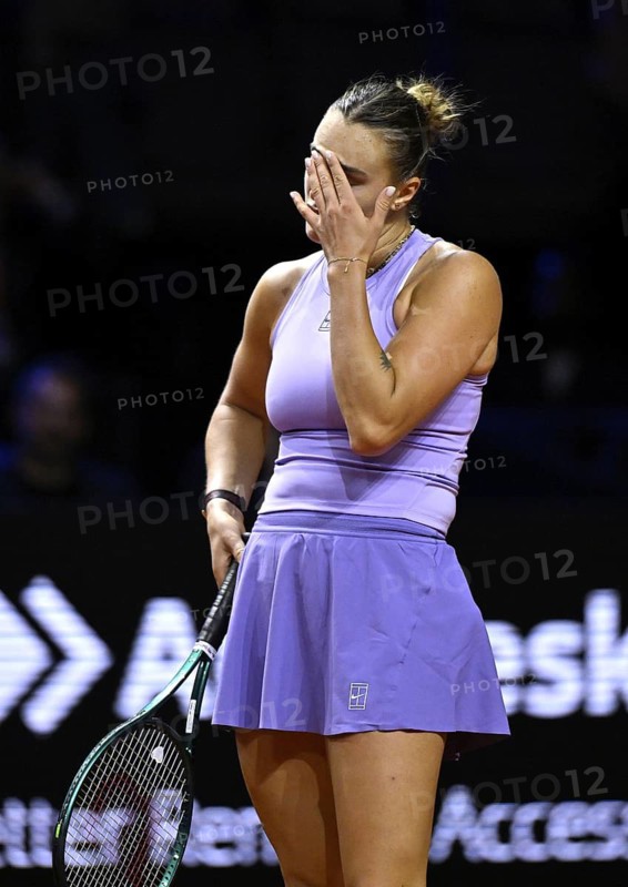 Aryna Sabalenka BLR, gesture, gesture disappointed, Tennis Ladies Porsche Cup, Grand Prix, GP, Stuttgart 2025, Porsche Arena, Stuttgart, Baden-Württemberg, Germany