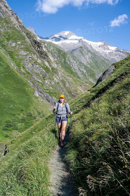 View of Rötspitze, hiker in Umbaltal, Hohe Tauern National Park, East Tyrol, Tyrol, Austria