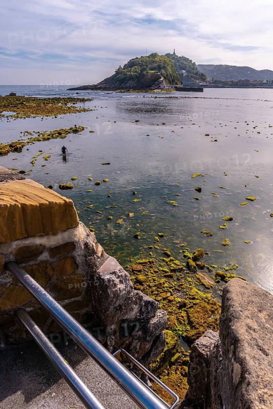 Low tide on the beach of Ondarreta in San Sebastián. Province of Gipuzkoa, Basque Country. Spain