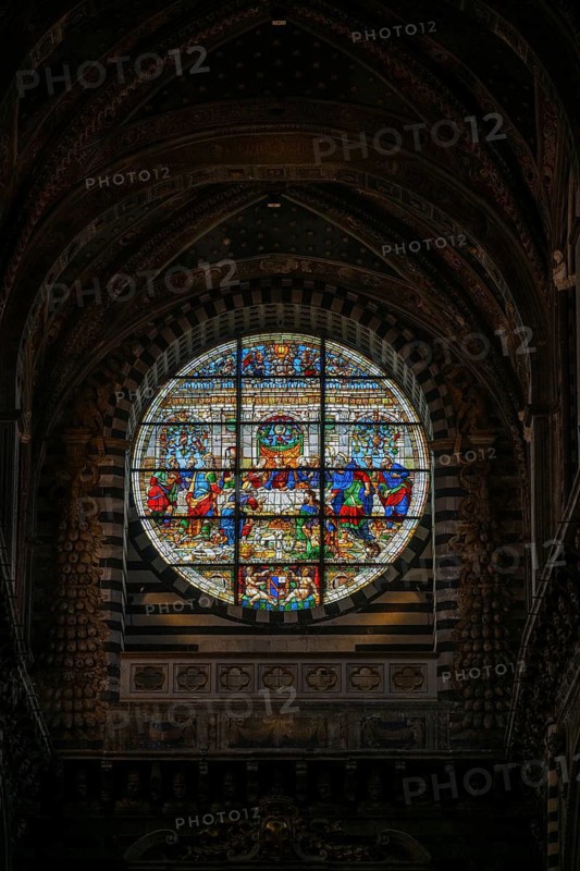 Interior of colorful marble decoration, Siena Cathedral or Cattedrale di Santa Maria Assunta, Siena, Tuscany, Italy