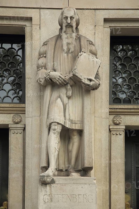 Monument to Johannes Gutenberg with book by sculptor Carl Wilhelm Bierbrauer, stone sculpture, State Library, Wiesbaden, Hesse, Germany