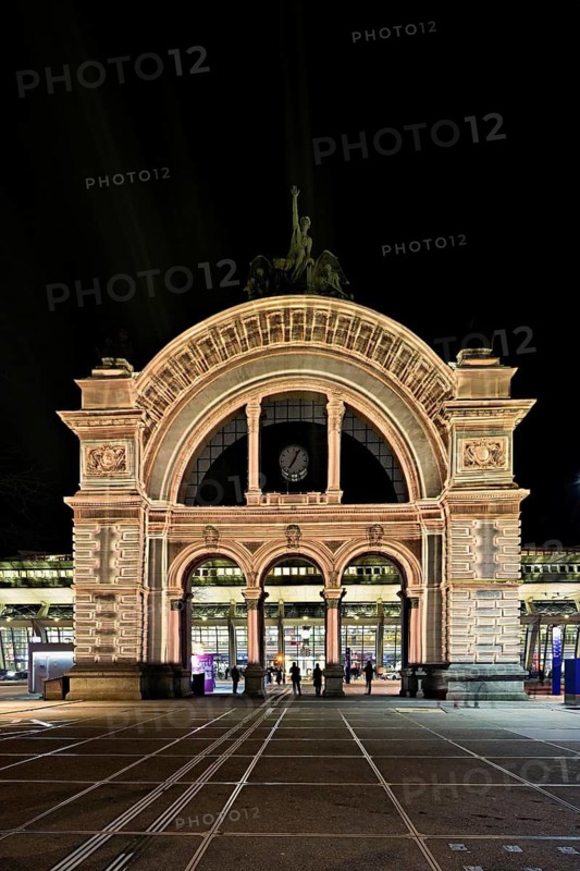 Archway on the station square, light installation at dusk, Lilu, Light Festival 2023, Lucerne, Canton of Lucerne, Switzerland