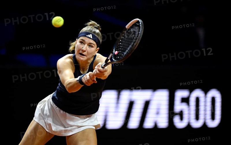 Action Karolina Muchova (CZE) Women's Porsche Tennis Grand Prix Porsche Arena, Stuttgart, Baden-Württemberg, Germany