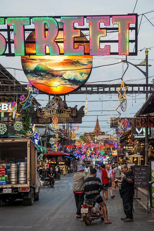 Street scene, Pub Street, evening, Siem Reap, Cambodia, Southeast Asia